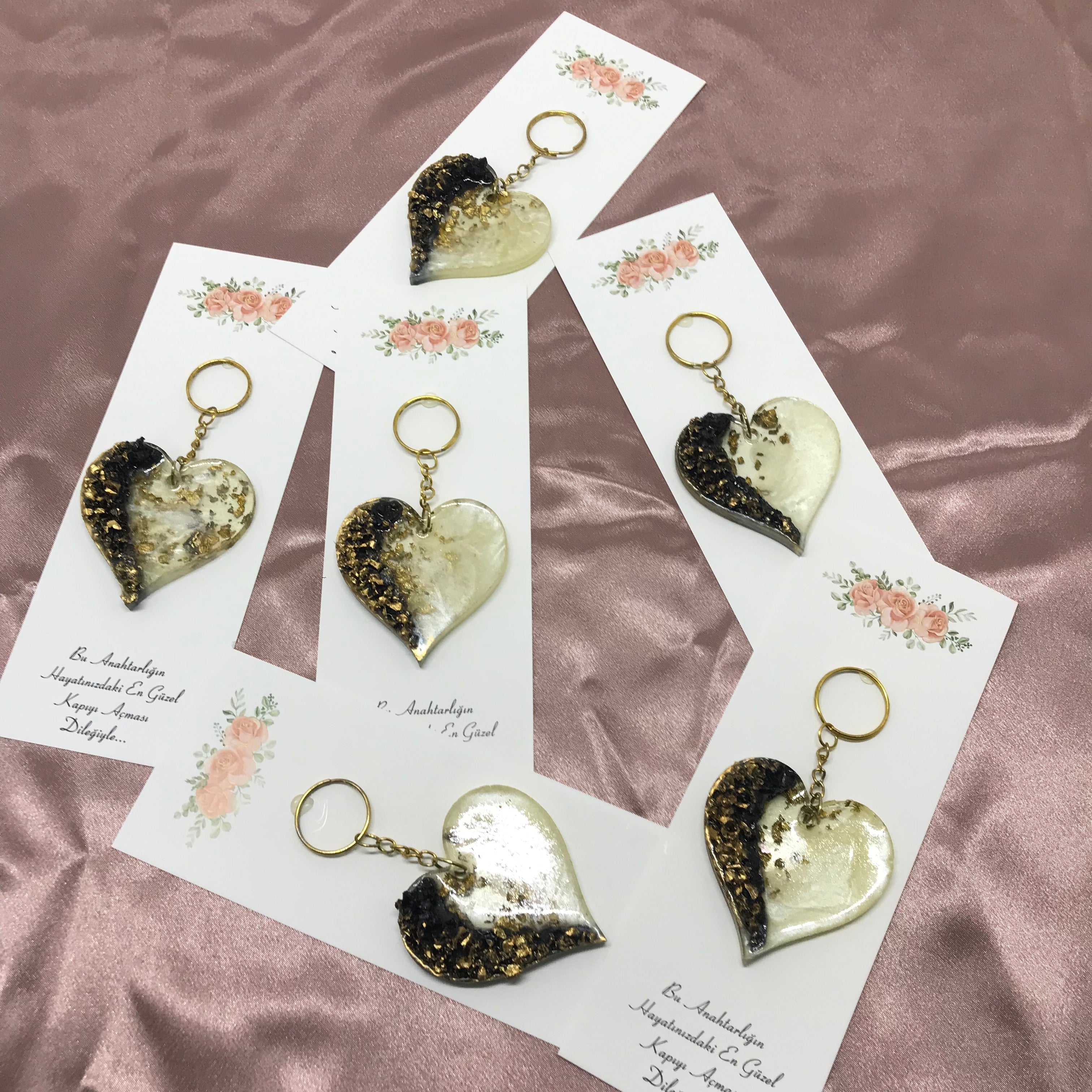 Kraft Kartlı Kalp Epoksi Reçine Anahtarlık