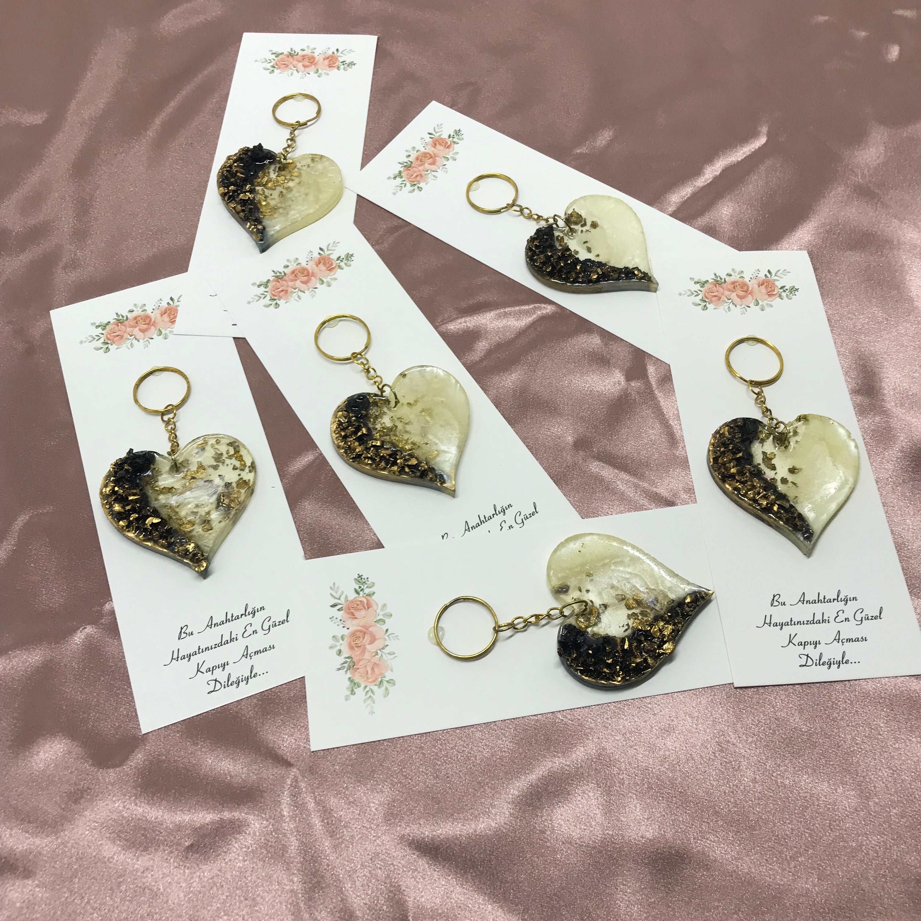 Kraft Kartlı Kalp Epoksi Reçine Anahtarlık