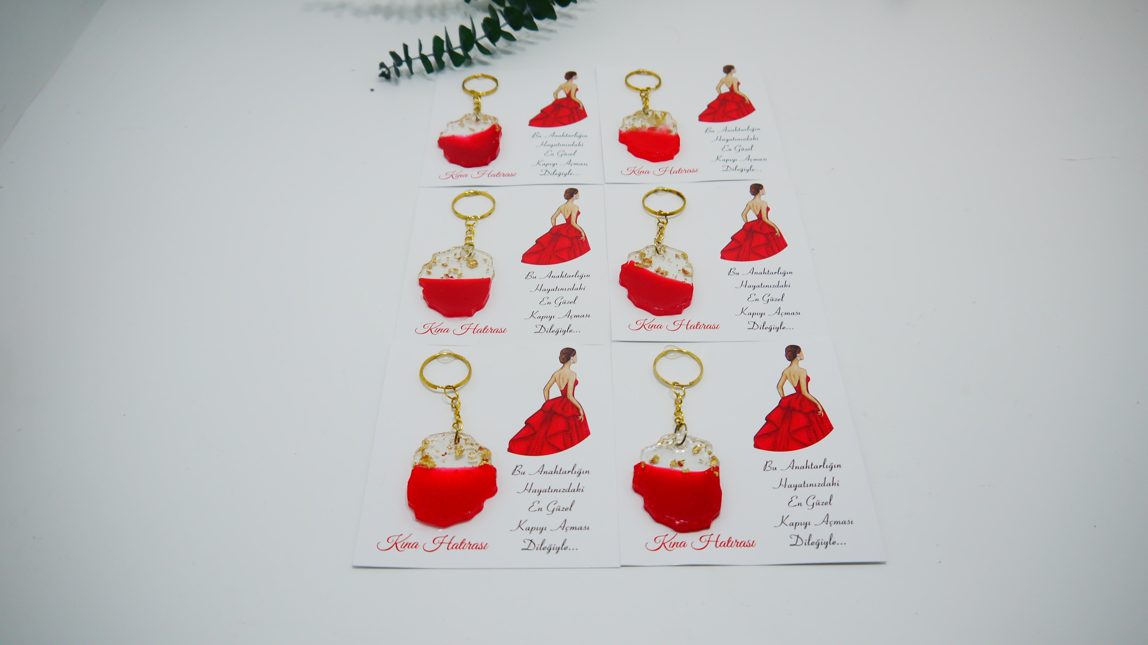 Kına Hatırası Epoksi Elbise Anahtarlık