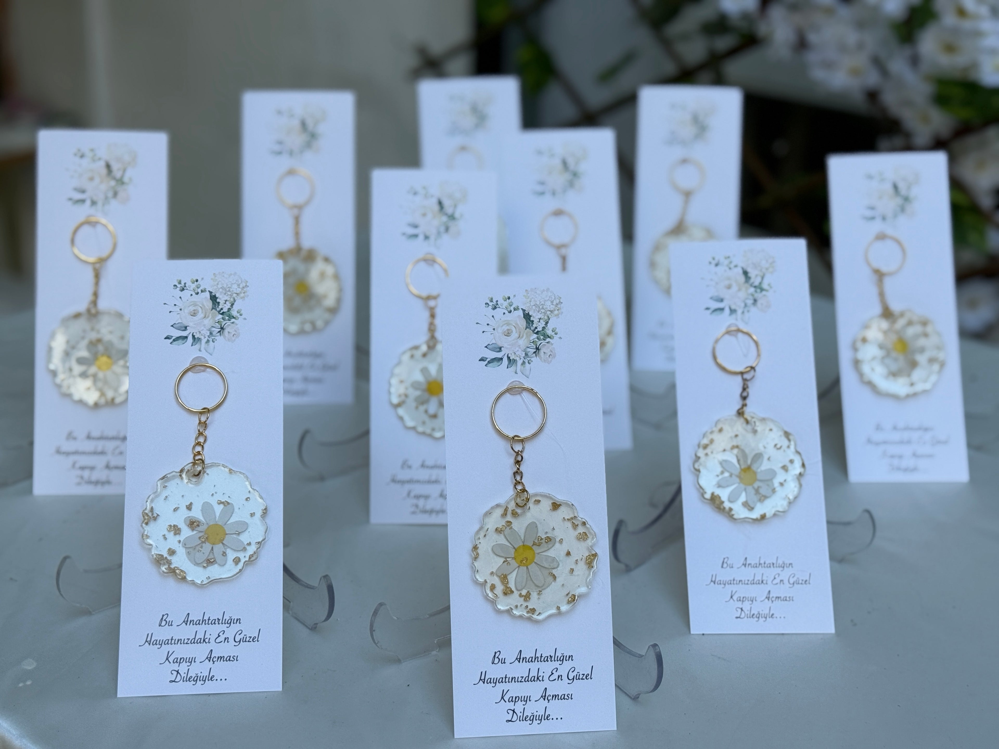 Tırtıklı Daire Epoksi Papatya Anahtarlık