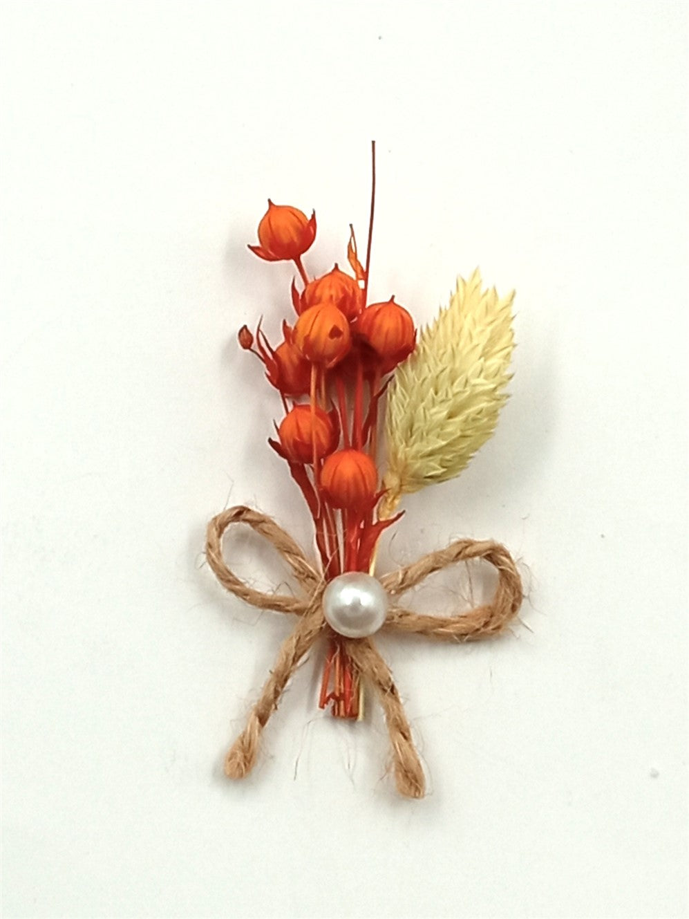 İnci Süslemeli Cipso Yaka Çiçeği