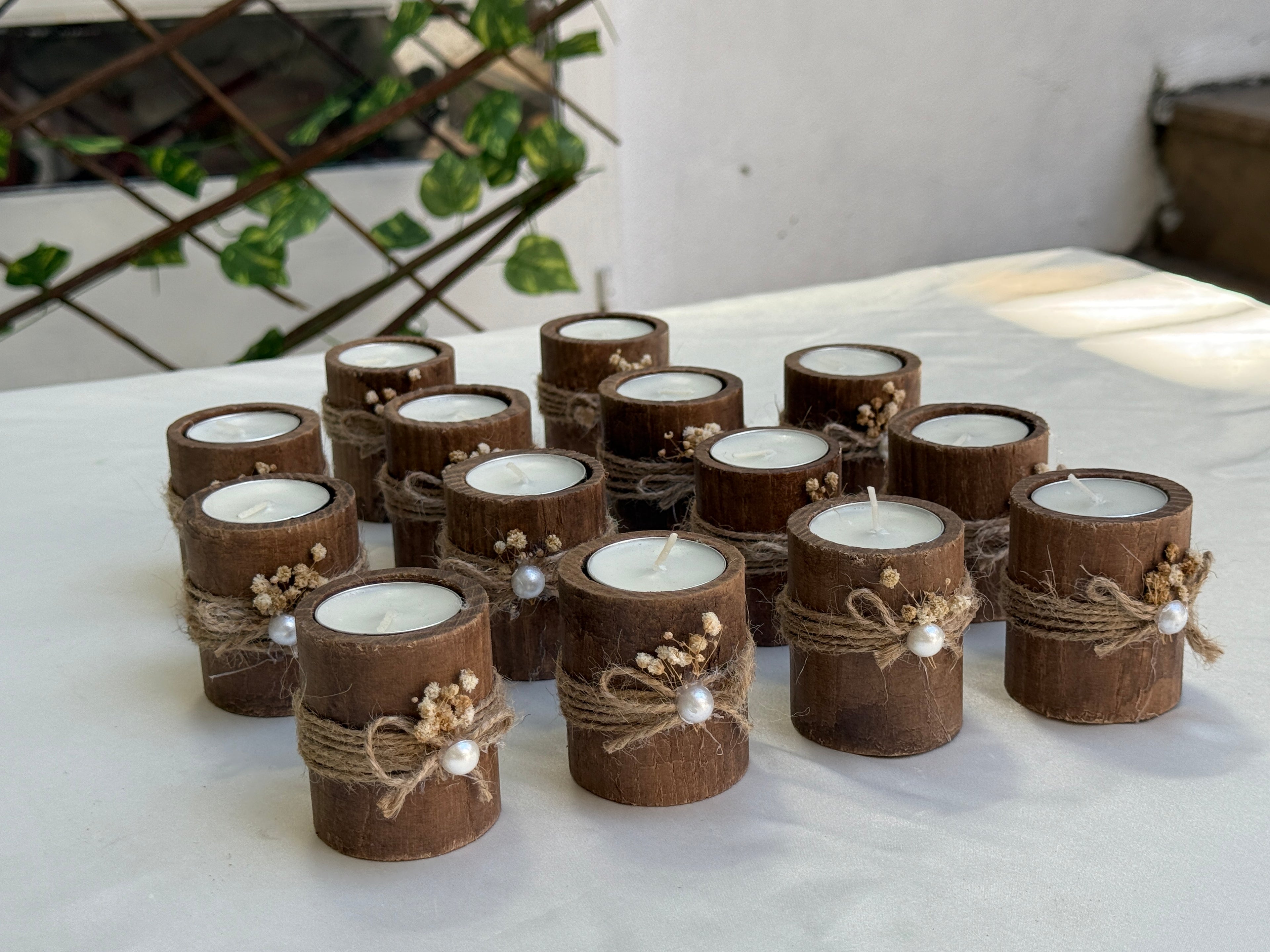 Cipso Süslemeli Silindir Ahşap Mumluk