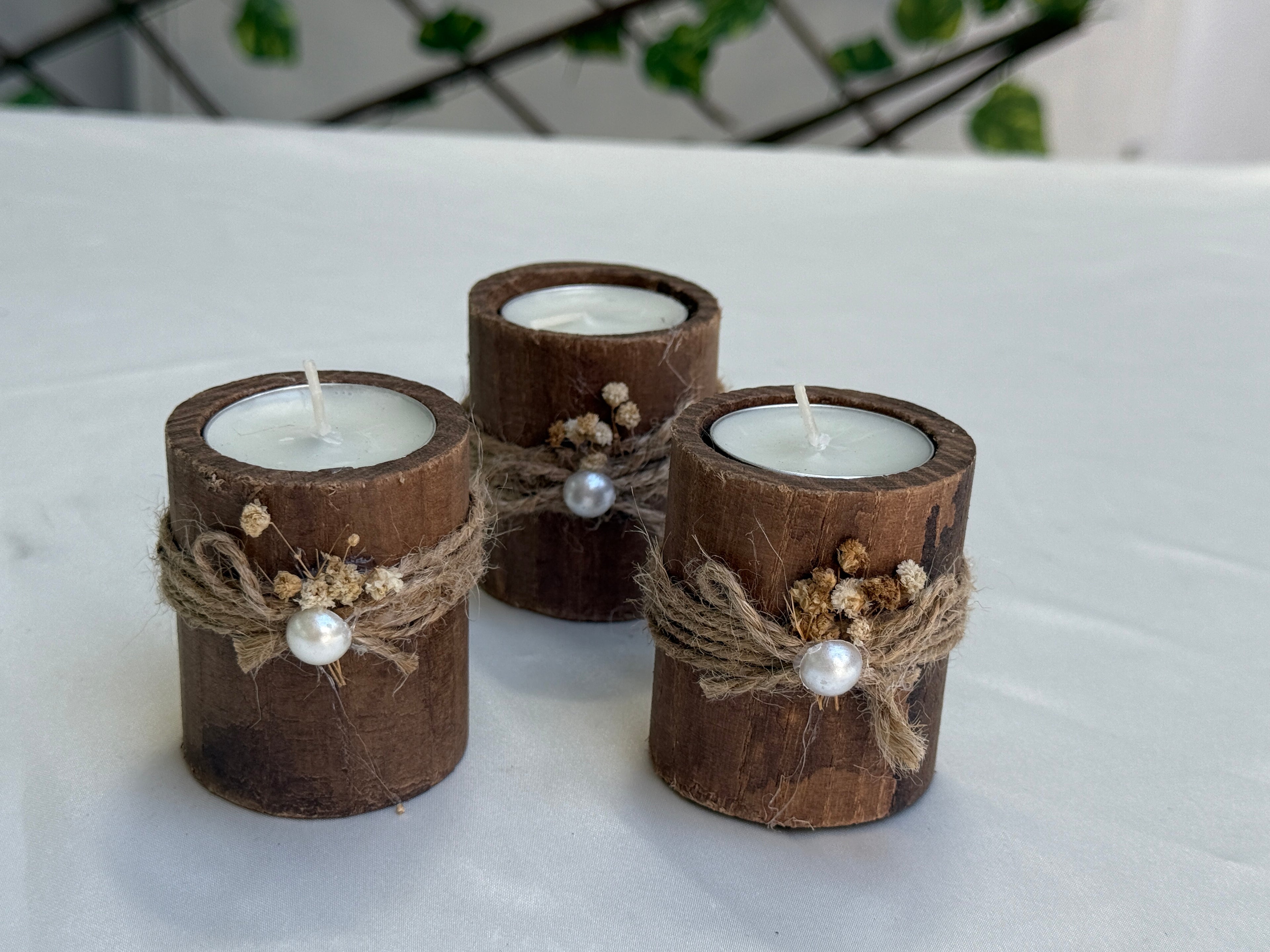 Cipso Süslemeli Silindir Ahşap Mumluk