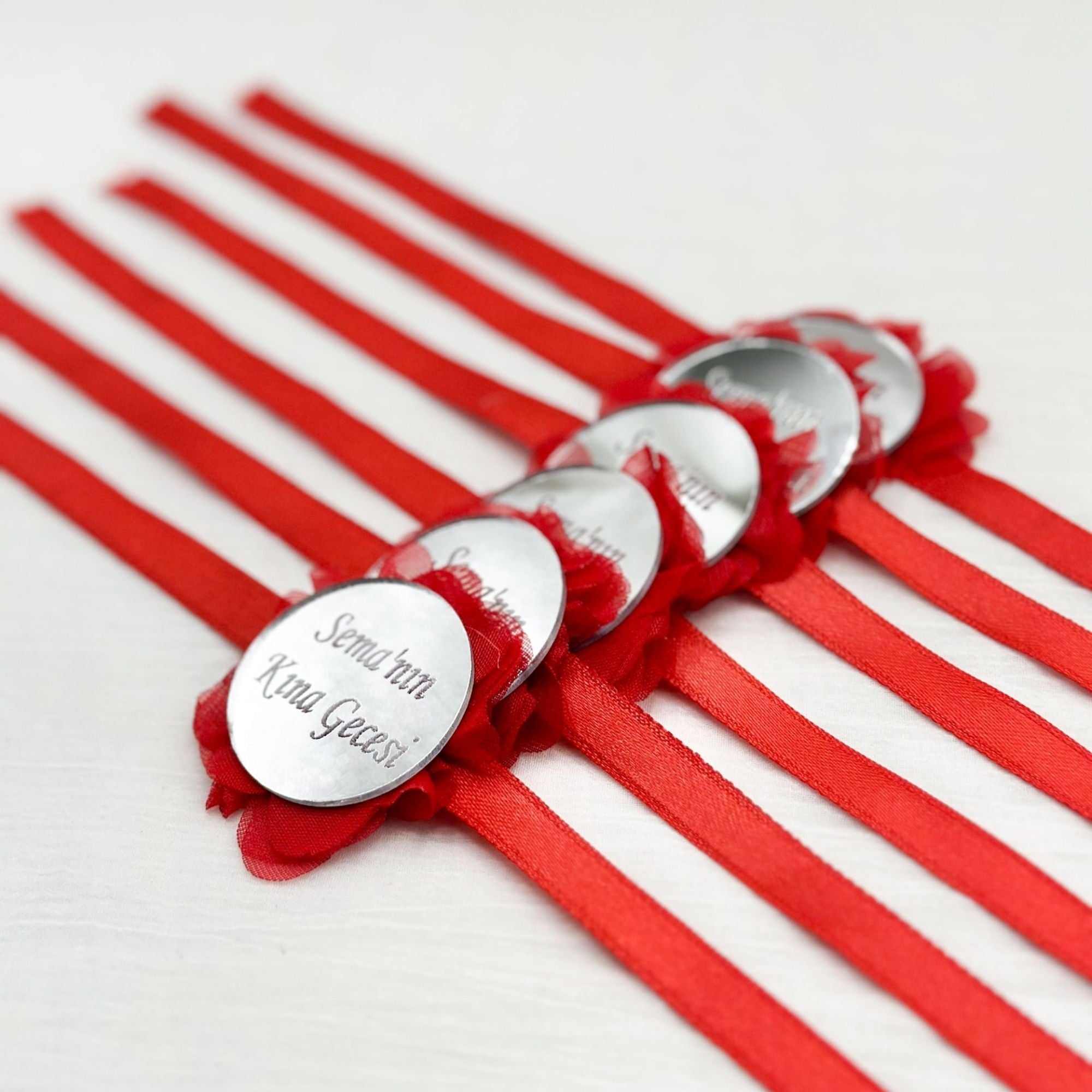 Pleksi İsimlikli Saten Nedime Bilekliği