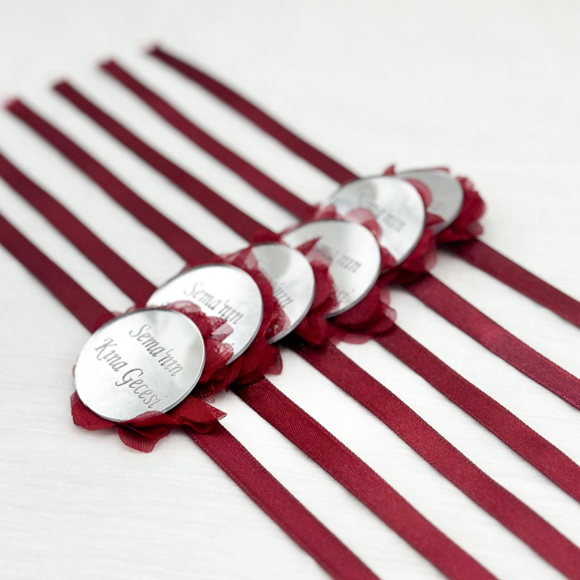 Pleksi İsimlikli Saten Nedime Bilekliği